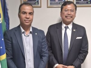 Embaixador da Malásia debate investimentos no Tocantins com deputado Filipe Martins