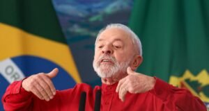 Lula repudia intervenção externa na Venezuela e indica possível candidatura em 2026