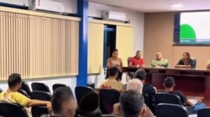 Araguatins reúne poder público e açougueiros para definir descarte sustentável de ossos