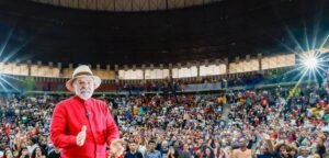 Lula propõe “doutrina latino-americana” em encontro com estudantes e anuncia R$ 108 milhões para cursinhos populares