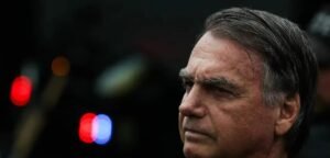 Ex-ministro diz que Bolsonaro “está morrendo aos poucos” e cobra união da direita