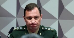 Defesa de Mauro Cid solicita ao STF extinção da pena após dois anos já cumpridos