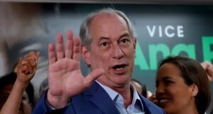 PSDB aposta em Ciro Gomes e corteja Michel Temer para ocupar espaço de centro na corrida presidencial de 2026