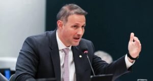 Relator inclui facções criminosas na Lei Antiterrorismo e eleva penas para até 40 anos