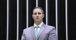 Embate sobre Lei Antiterrorismo opõe PF e governo a Derrite e domina cenário político