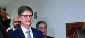 Recondução de Paulo Gonet à PGR passa com margem apertada após críticas de senadores de direita