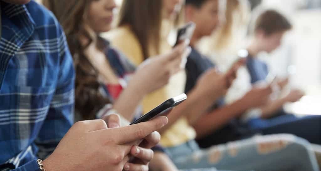 Casos de jovens expõem risco de chatbots ao incentivar suicídio e conteúdo sexual - Imagem do artigo original