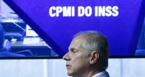PF prende ex-presidente do INSS em operação de fraudes; bastidores de Brasília têm novas articulações no STF e citação de Lula em documentos de Epstein