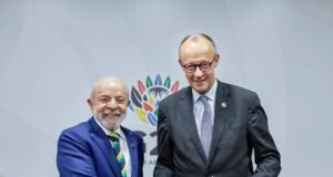 Lula e chanceler alemão têm primeiro encontro após críticas a Belém