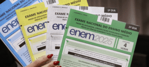 MEC disponibiliza aplicativo que corrige redações do Enem em tempo real