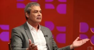 Lindbergh Farias chama Hugo Motta de imaturo e de agir “na surdina” contra o governo