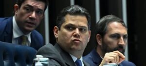 Alcolumbre descarta retaliação a Lula após indicação de Messias ao STF