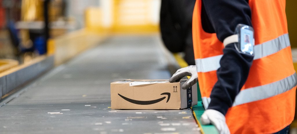 Funcionários da Amazon denunciam riscos ambientais e trabalhistas na corrida por inteligência artificial - Imagem do artigo original