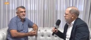 Assembleia do Tocantins analisa pedidos de impeachment, mas falta maioria para abrir processo, diz presidente