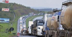 Caminhoneiros prometem paralisação nacional nesta quinta-feira, 4 de dezembro