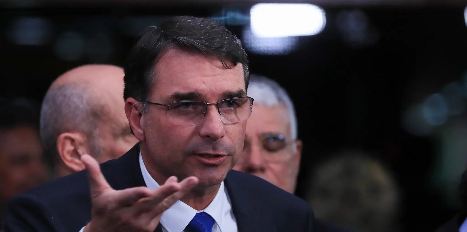 Flávio Bolsonaro recebe apoio imediato de aliados, mas Centrão mantém resistência - Imagem do artigo