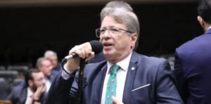 Vice-líder do PL perde cargo após apoiar suspensão de Glauber Braga