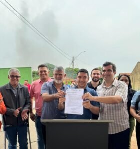 Obra de creche é retomada em São Miguel do Tocantins com presença de Amélio Cayres