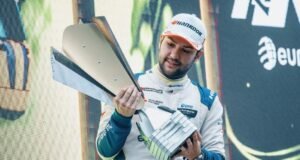 Eduardo Gomes saúda Felipe Fraga pelo bicampeonato da Stock Car 2025