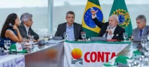 AGU aciona Contag e outras sete entidades por descontos irregulares em benefícios do INSS