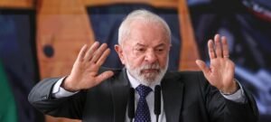 Lulinha é mencionado em agenda apreendida pela PF na Operação Sem Desconto