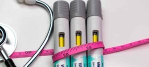 Parar Wegovy ou Mounjaro pode devolver até 80% do peso perdido, apontam estudos