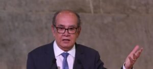 Gilmar Mendes diz ter “absoluta confiança” em Moraes após suspeita de atuação pró-Banco Master