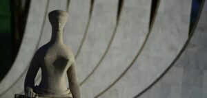 STF marca três anos do 8 de Janeiro com exposição, documentário e debates em Brasília