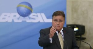 Ex-ministro Geddel Vieira Lima registra queixa após sofrer agressão em festa de Réveillon
