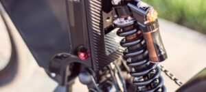 10 indícios de que o amortecedor da moto precisa ser substituído