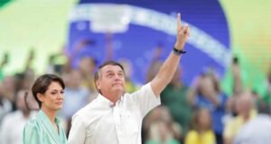 Michelle cobra rapidez de Moraes para liberar exames de Bolsonaro após queda