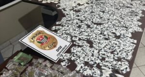 Homem é preso após assumir ponto de venda de drogas deixado pelo irmão em Itanhaém