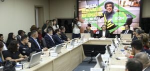 CNH de motoristas sem infrações passa a ser renovada automaticamente, sem custo e pela internet