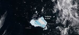Imagem da NASA revela colapso iminente do maior iceberg do mundo