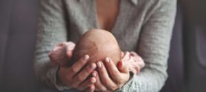 Estudo global descarta ligação entre paracetamol na gestação e autismo