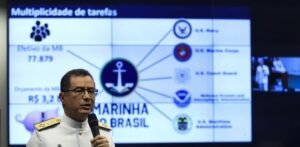 Moraes rejeita atividades militares para Almir Garnier e Mário Fernandes