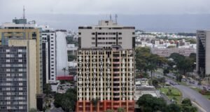 Implosão do Torre Palace Hotel está marcada para domingo após 13 anos de disputas