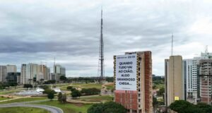 Torre Palace será implodido neste domingo em Brasília; operação começa às 6h
