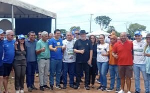 Laurez Moreira e Mauro Carlesse aparecem lado a lado na Copa do Craque e surpreendem eleitores após 14 anos de rivalidade