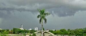 Chuva isolada e céu nublado marcam início da semana em Palmas