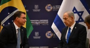 Flávio Bolsonaro promete reativar comércio Brasil–Israel caso vença eleição de 2026