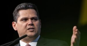 Senado mantém sob sigilo dados de WhatsApp e finanças de Daniel Vorcaro, apesar de pedido da CPMI do INSS