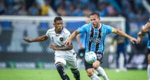 Grêmio faz 5 a 3 no Botafogo e volta a triunfar em casa pelo Brasileirão