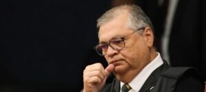 STF barra penduricalhos e congela benefícios recém-aprovados para servidores do Congresso