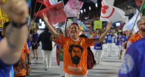 Senador vai à Justiça para suspender desfile da Acadêmicos de Niterói que homenageia Lula