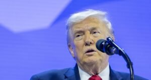 Estados Unidos consideram enviar segundo porta-aviões ao Oriente Médio, diz Wall Street Journal