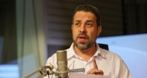 Boulos reconhece papel do STF na defesa da democracia, mas afirma que Corte “não está acima do bem e do mal”