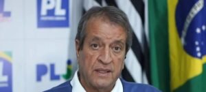 PL e União Brasil articulam para travar PEC que encerra jornada 6×1 antes das eleições