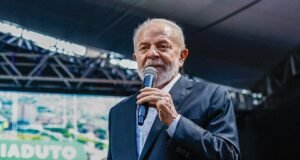 Lula visita Juiz de Fora e Ubá e promete reconstruir casas destruídas pela chuva