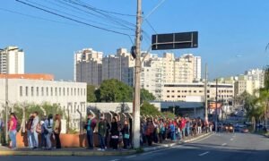 Geração de empregos formais recua 27,2% em janeiro e registra 112,3 mil novas vagas